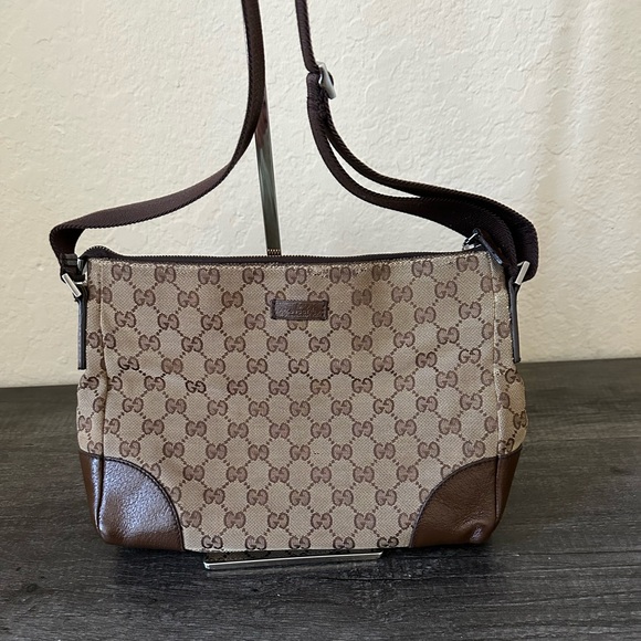 Gucci Handbags - Authentic Vintage Gucci Joy messenger bag ❤️canvas & leather❤️ medium size